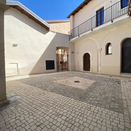 Apartament Dimora Degli Angeli LʼAquila Zewnętrze zdjęcie