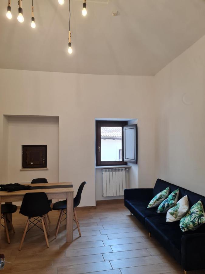 Apartament Dimora Degli Angeli LʼAquila Zewnętrze zdjęcie